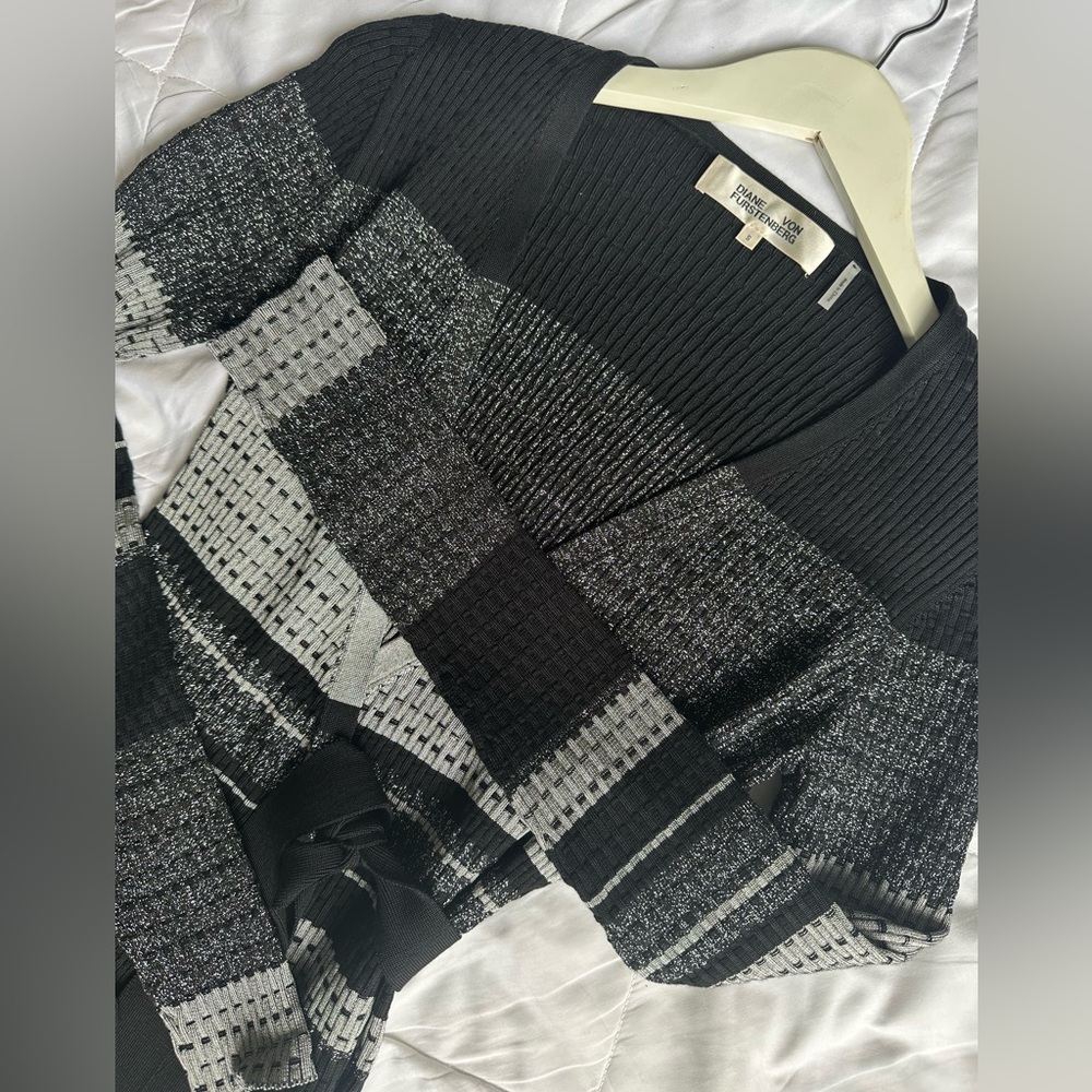 Diane Von Furstenberg DVF. Size Small.